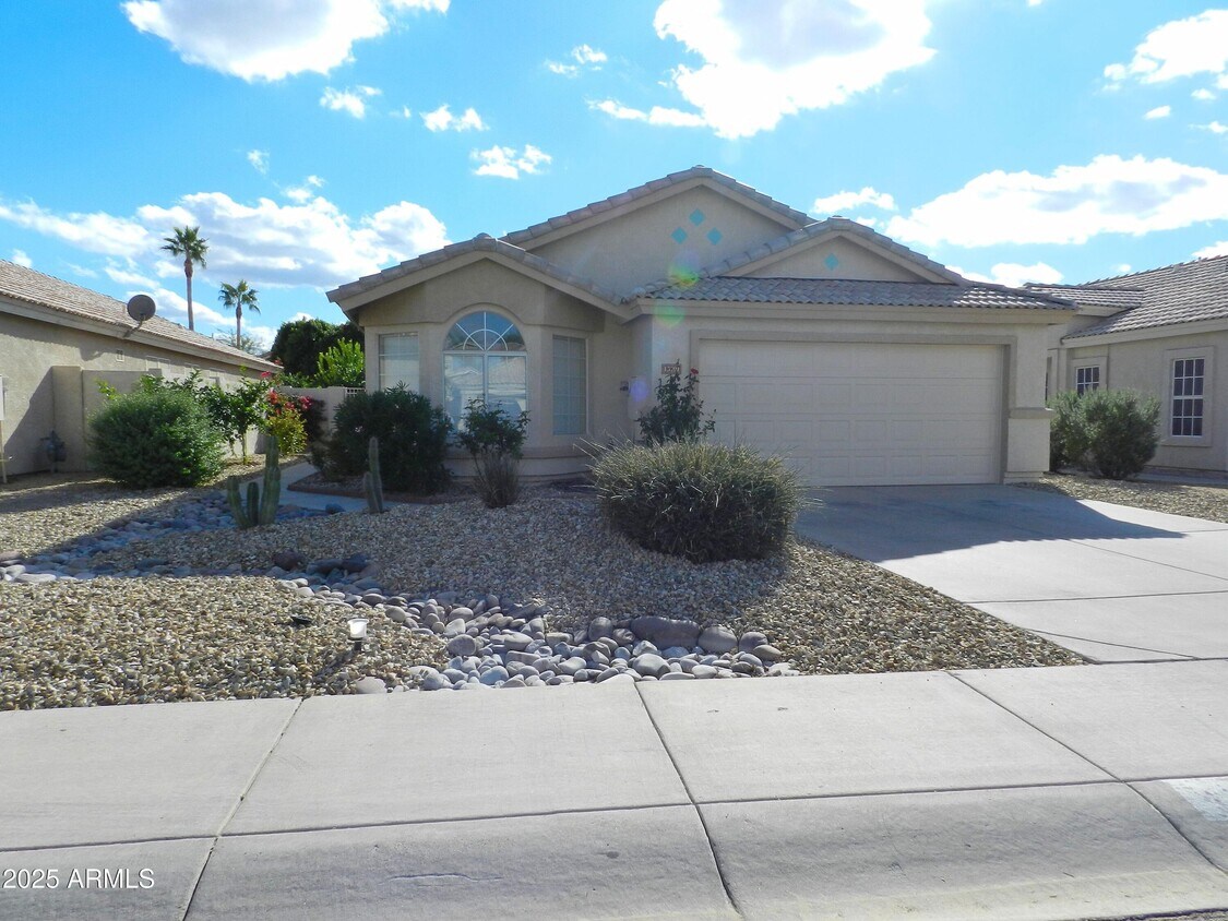 Primary Photo - 13191 W Alvarado Cir