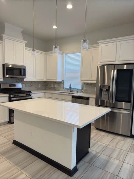 Foto del edificio - 1555 Rustling Creek Dr