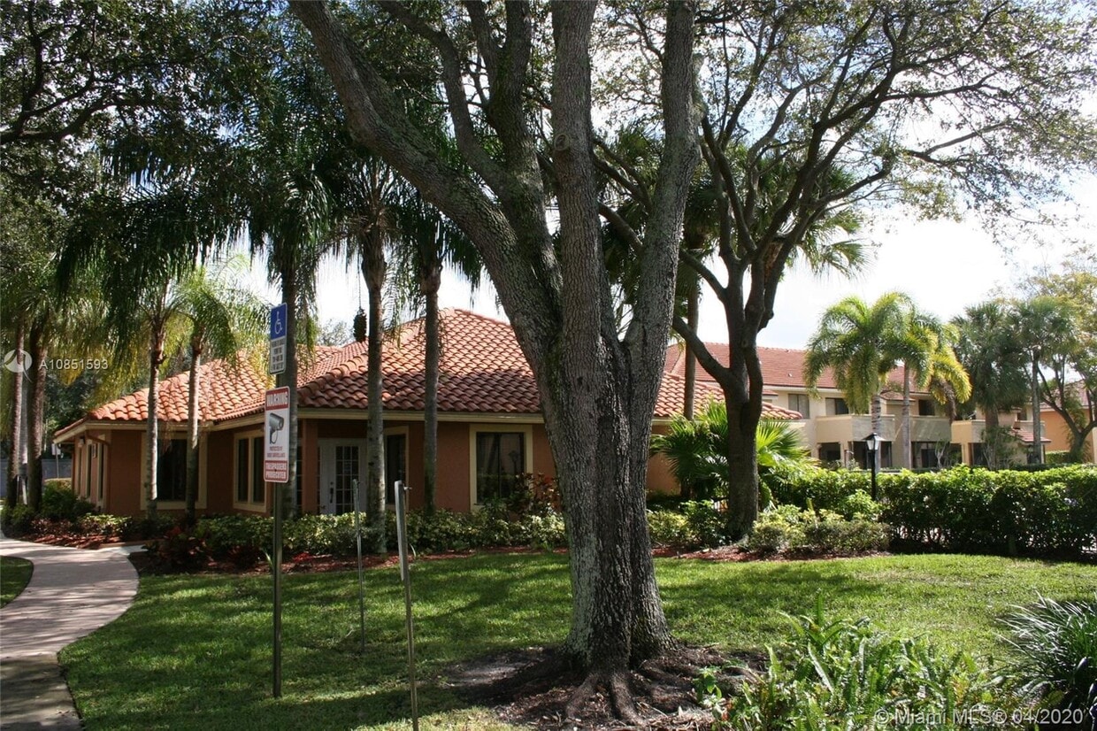 3249 Coral Lake Way Unit 3249, Coral Springs, FL 33065 Condo for Rent