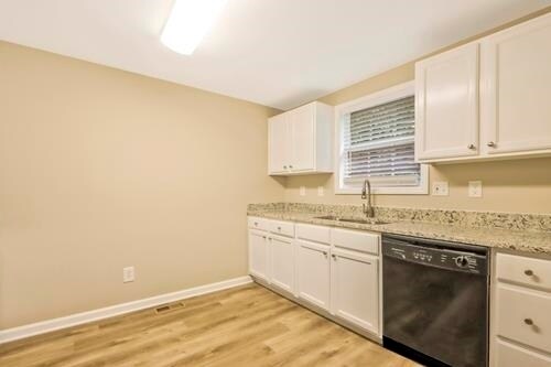 Building Photo - 5255 Sweet Air Ln
