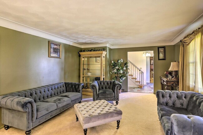 Foto del edificio - 1960 Pinelawn Dr