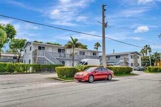 Building Photo - 898 NW 45th Ave