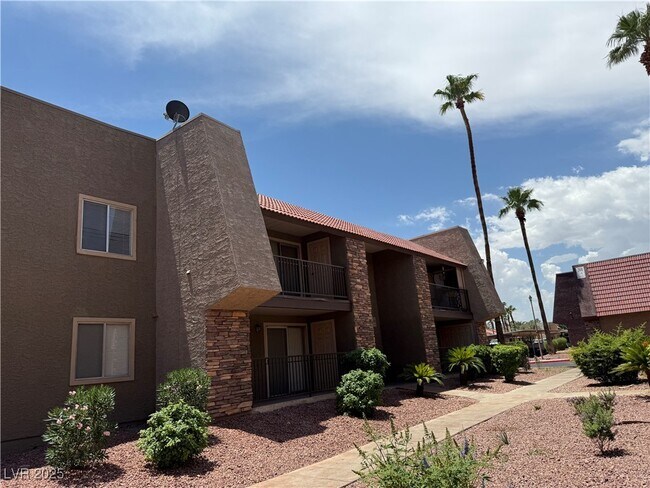 Foto del edificio - 4390 Sandy River Dr