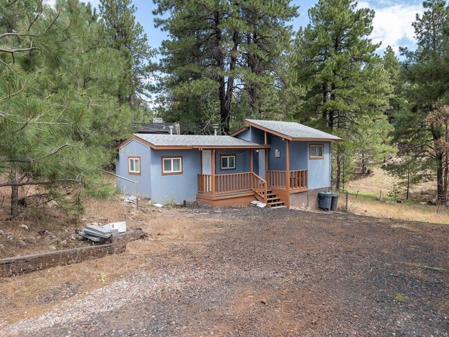 Building Photo - 3104 Mesa Trail