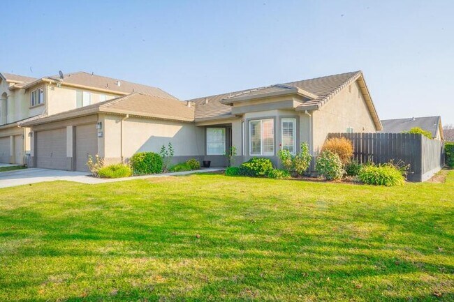Building Photo - 679 Apricot Ct