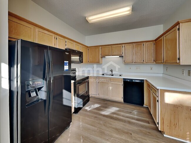 Foto del edificio - 12006 Mallard Ridge Dr