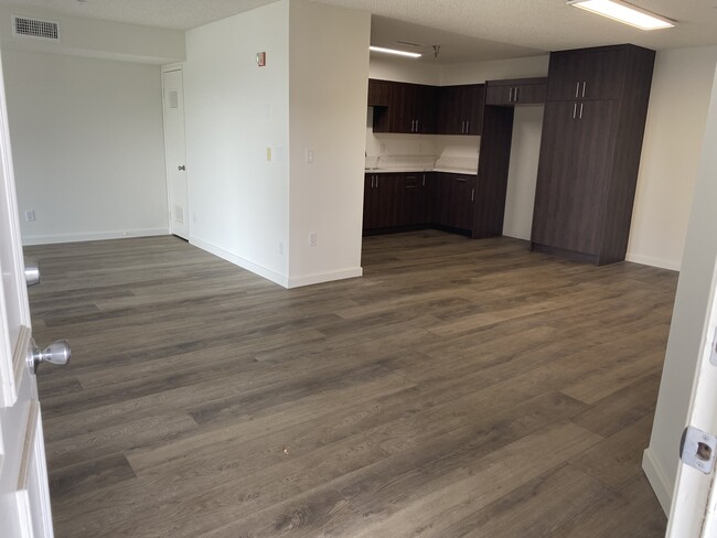 Building Photo - 10282 Tujunga Canyon Blvd