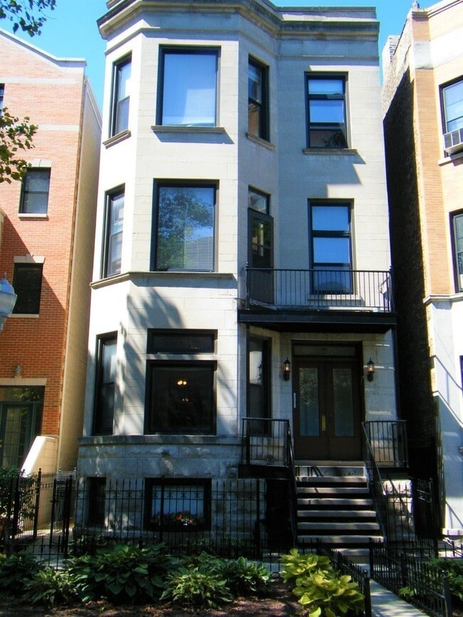 Building Photo - 3536 N Reta Ave