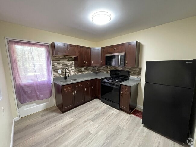 Building Photo - 5548 Avondale Pl