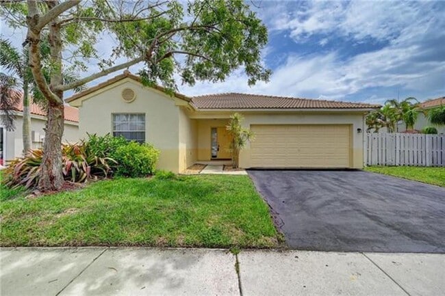 Photo - 13348 NW 13th St # 13348, Sunrise, FL 33323 House