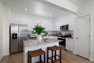 Interior Photo - Crescent Apartments