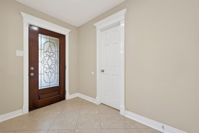 Building Photo - 13703 Templar Ln