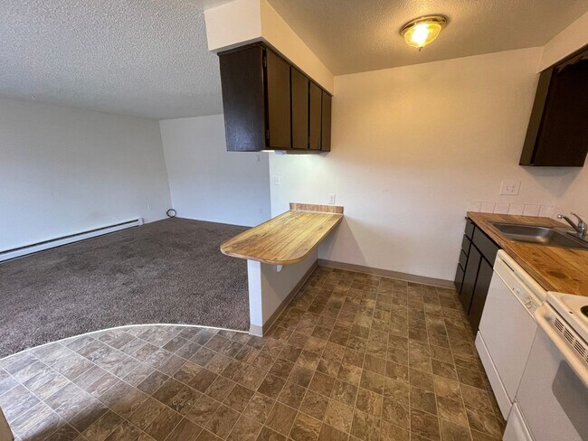 Building Photo - 5420 N Martin St