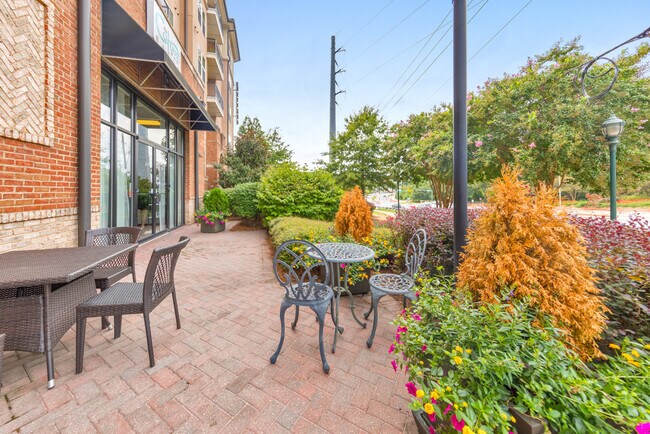 Photo - 901 Abernathy Rd NE Townhome