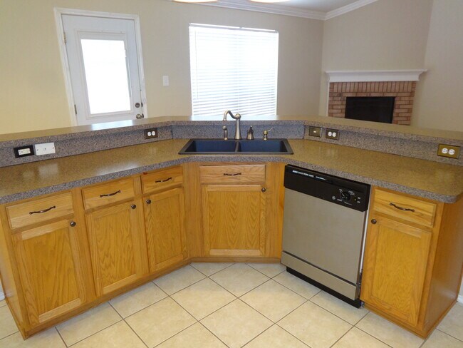 Foto del edificio - 1909 Wahoo Dr