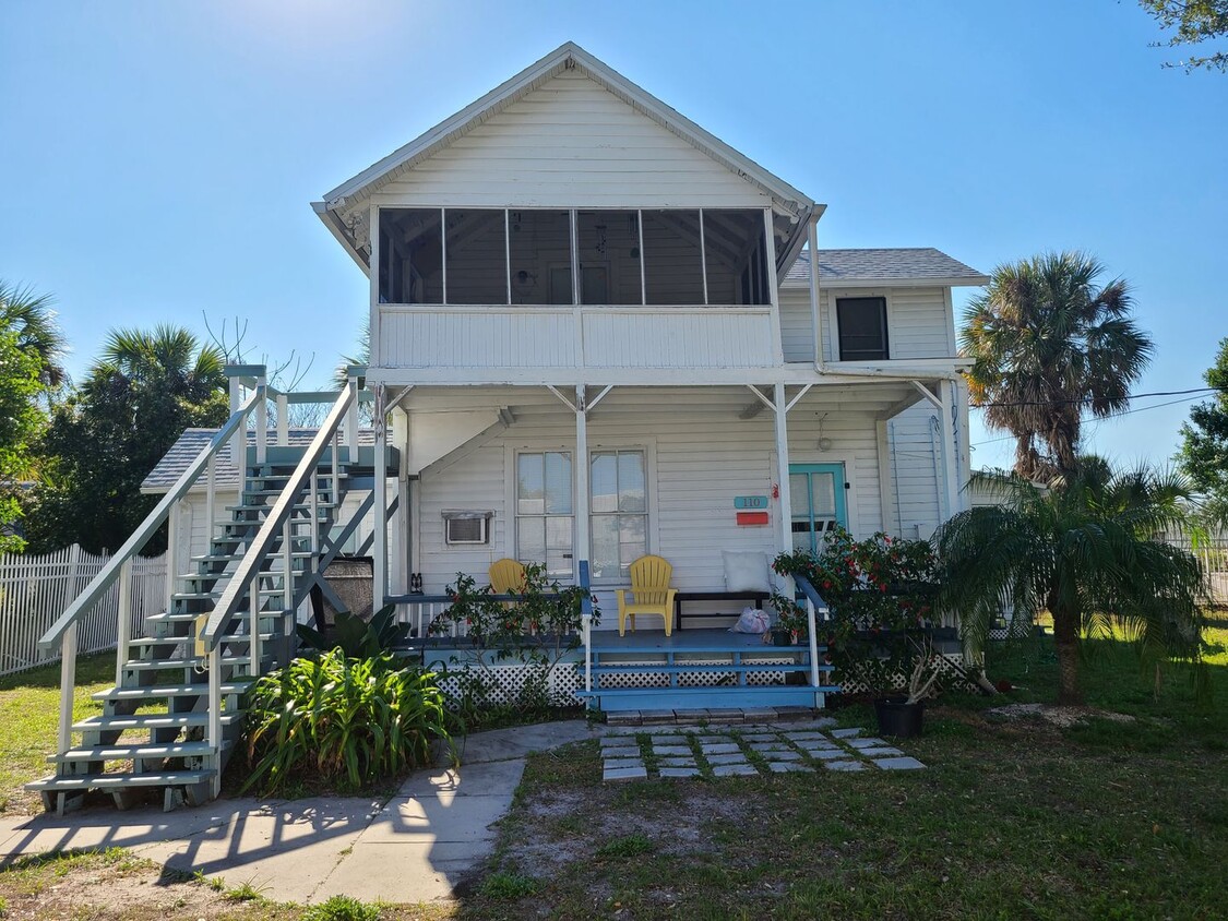 Foto principal - 1 BEDROOM HISTORIC APT. 2ND STORY