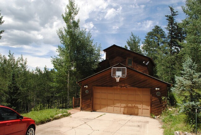 Building Photo - Home with Four Acres with Mt Evans Views!!