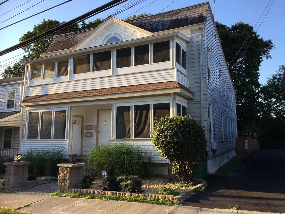 30 High St, Poughkeepsie, NY 12601 Apartments in Poughkeepsie, NY