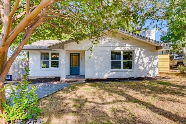 Building Photo - 1505 Summit St