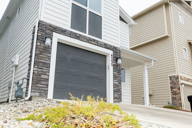 Building Photo - 4535 Samaritan Lp