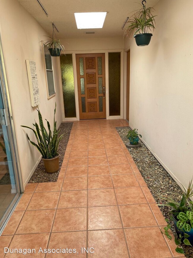 Building Photo - 2 br, 2 bath House - 1713 Live Oak