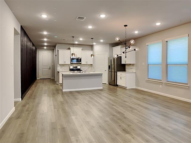 Building Photo - 545 Hazeltine Rd