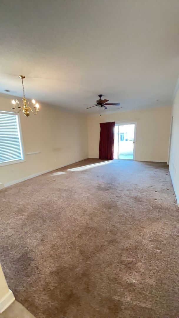 Building Photo - 1st Floor Unfurnished Condo in Heatherstone