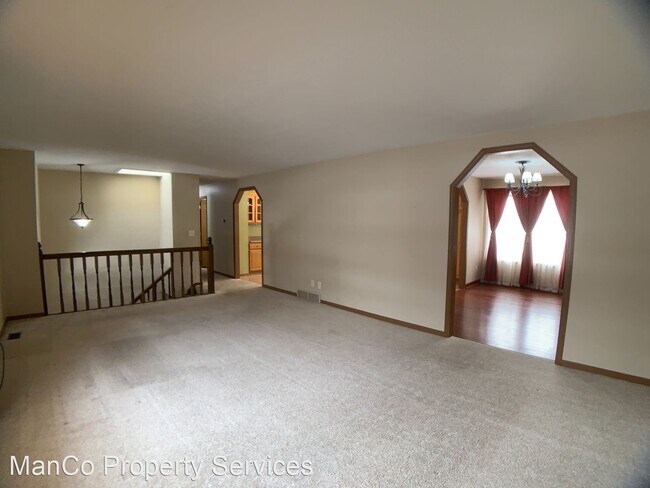 Building Photo - 4 br, 2.5 bath House - 2601 Alice Dr.