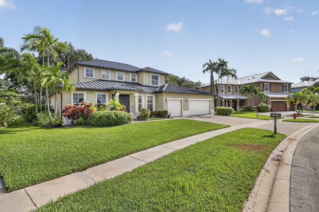 Building Photo - 9479 Sedgewood Dr