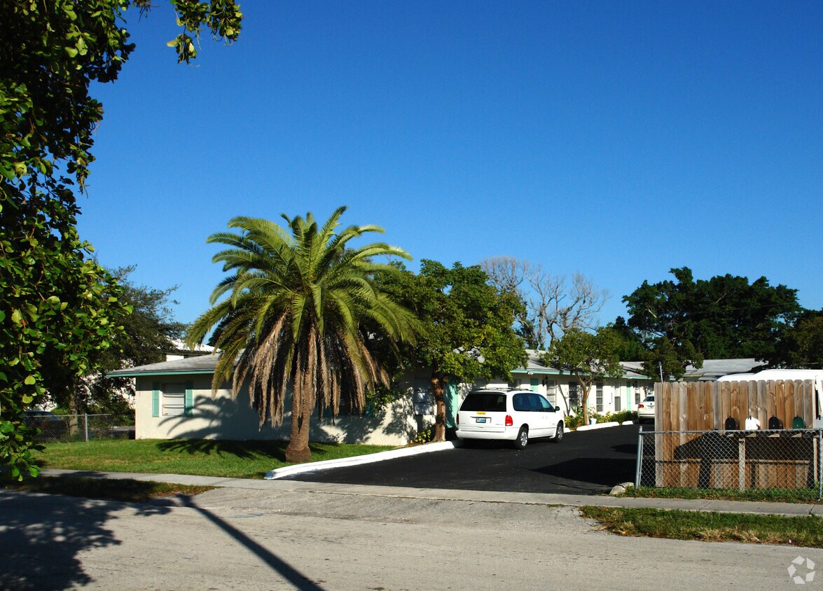 Foto principal - 2223 Madison St