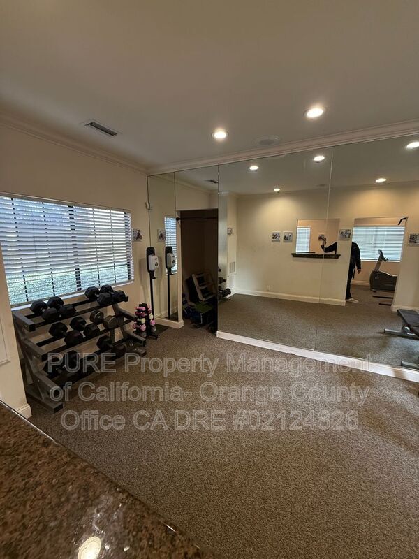 Foto del edificio - 25661 Indian Hill Ln