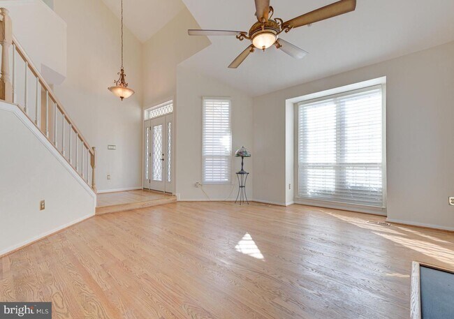 Building Photo - 46390 Bluestem Ct