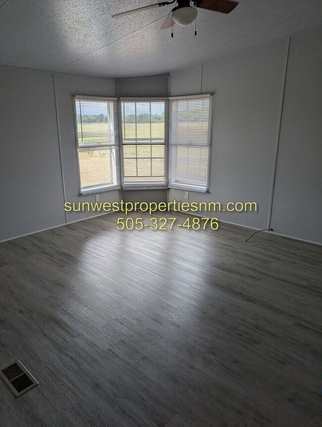 Foto del edificio - 4 Bedroom, 3 Bath Mobile Home in the Country