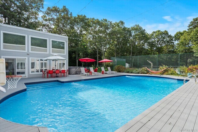 Foto del edificio - 5 Lakewood Ln