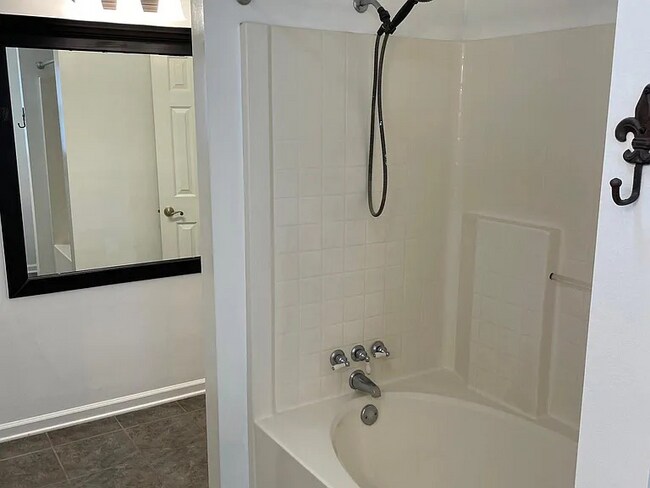 Master Bath - 17158 N Lake Dr