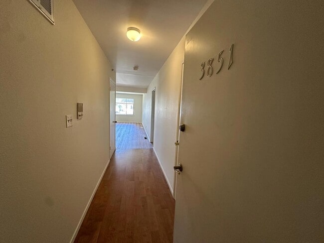 Building Photo - 3851 Annapolis Ct
