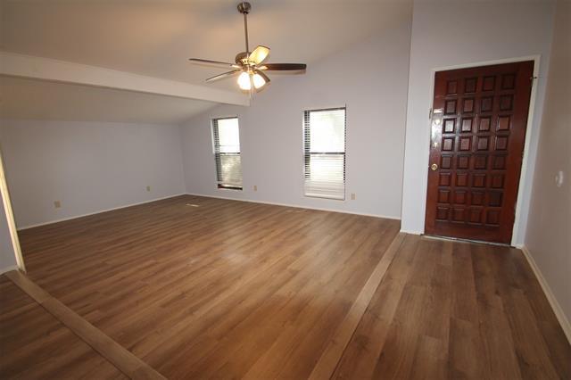 Foto del edificio - 1301 Overdowns Dr