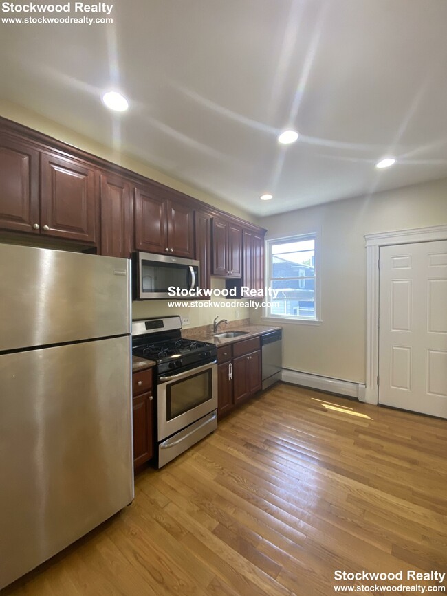 Foto del edificio - 839 Dorchester Ave
