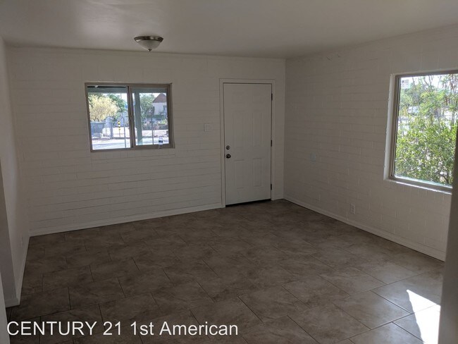 Building Photo - 2 br, 1 bath House - 2820 S Coconino Vista