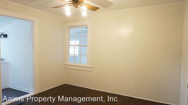 Building Photo - 202 Kirkland Dr