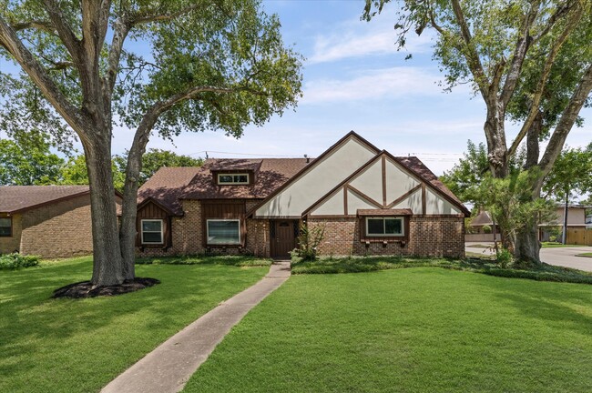 Building Photo - 427 Whitecap Dr
