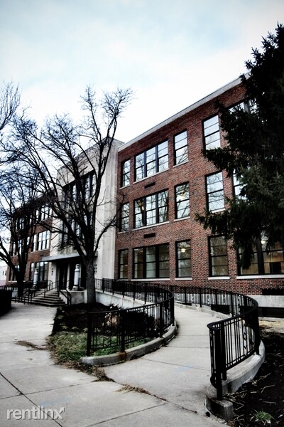 Primary Photo - 1516 Scott St