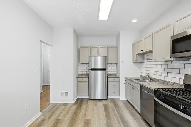 Foto del edificio - 5905 Grenfell Loop