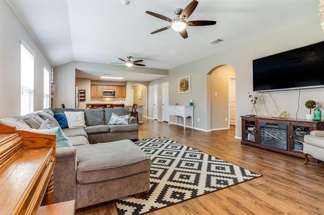 Foto del edificio - 1100 Cedar Hollow Dr