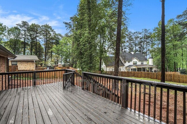 Building Photo - 2695 Peeler Rd