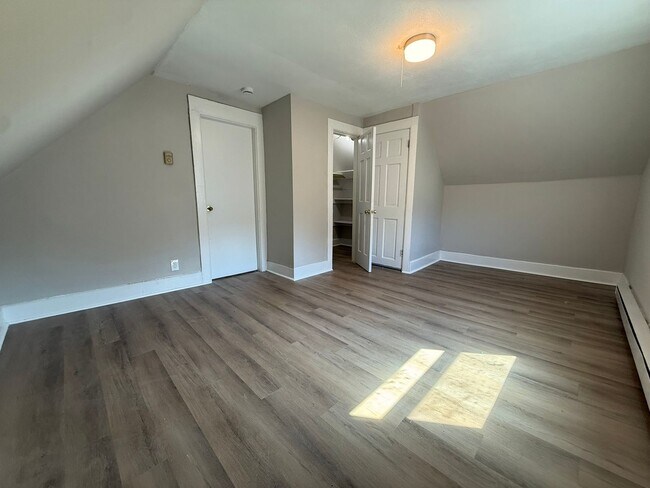 Foto del edificio - 48-50 Acushnet Ave