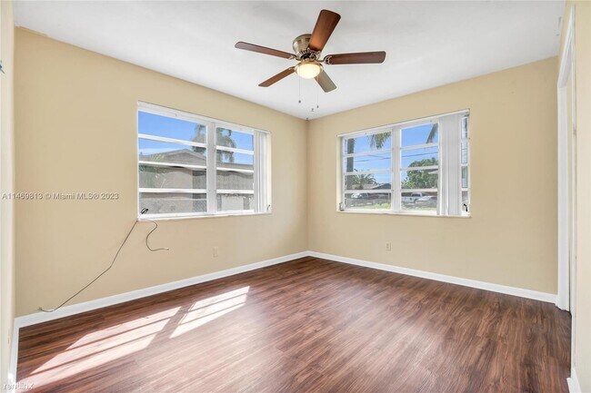 Foto del edificio - 3 br, 2 bath House - 4331 NW 10th St