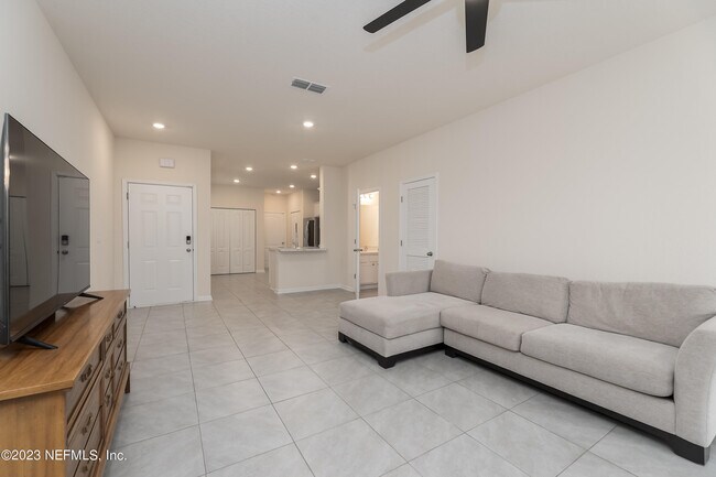 Building Photo - 9621 Baylin Ct