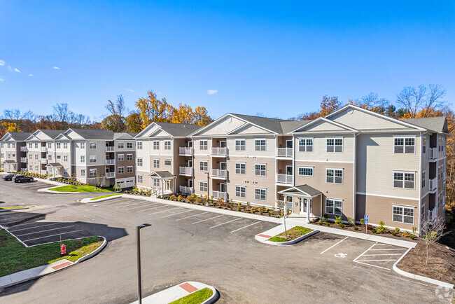 Covered Bridge - Newtown - Apartments in Newtown, CT | Apartments.com