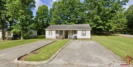 Building Photo - 140 Bybee Woods Dr